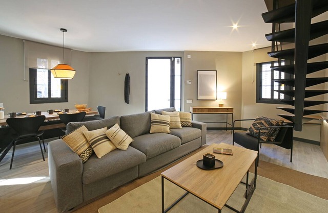 Blackhouse. With pool. BCN. FCB Stadium and Fira