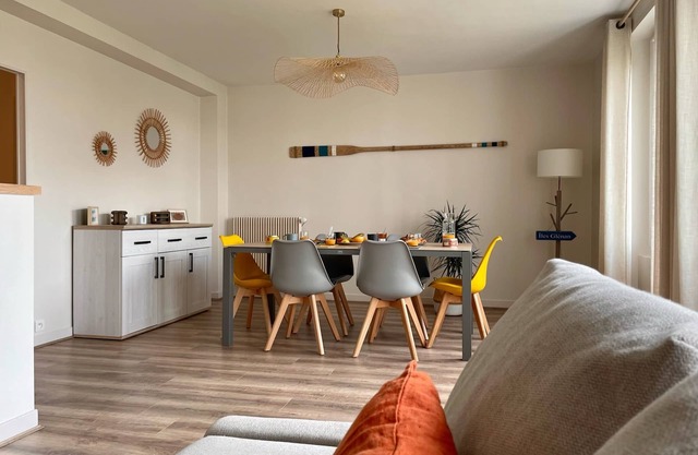 BLEU COMME MER - T3 apartment a stone's throw from the beach