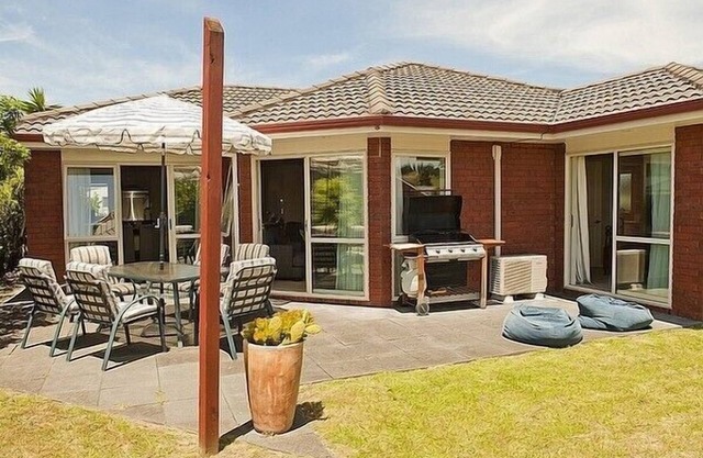 Bliss by the Beach - Whangamata Holiday Home