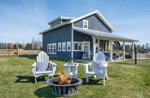 Blue Heron Hideaway, Mountain Views on 14 Acres