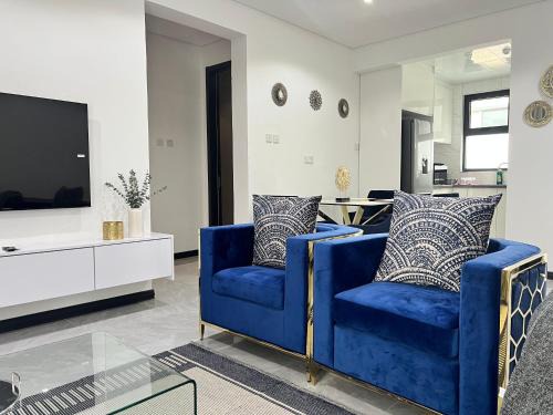 Blue Hue Setlhoa -Gemstone Lifestyle