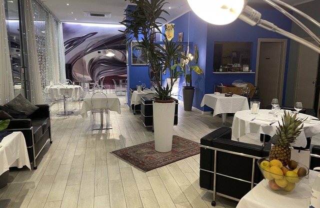 Blue Shades Aparthotel