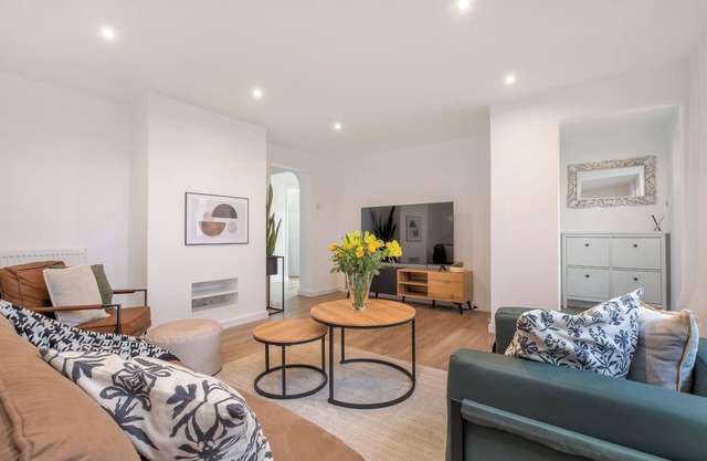 Bluebell House - Sleeps 5 - Garden - Parking