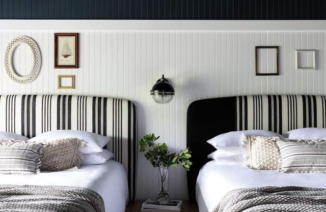 Bluebird Ocean Point Inn | Deluxe Double Queen | with Seasonal Outdoor Pool