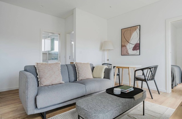 Blueground | Avenidas Novas, washer & a/c