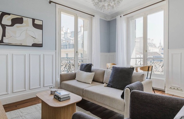 Blueground | Le Marais - Saint-Paul, furnished