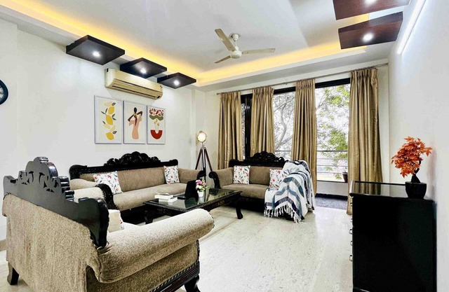 BluO Park Facing 3BHK -Lift, Balcony, Parking