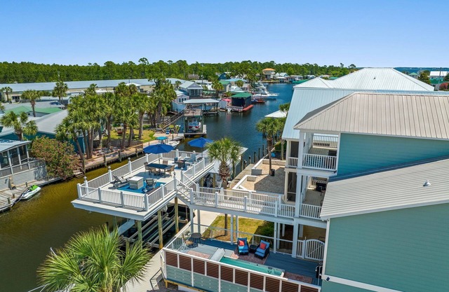 ⛵🐾Boat slip -Swim/Spa -Dog Friendly~ truly a one-of-a-kind vacation!🐾⛵