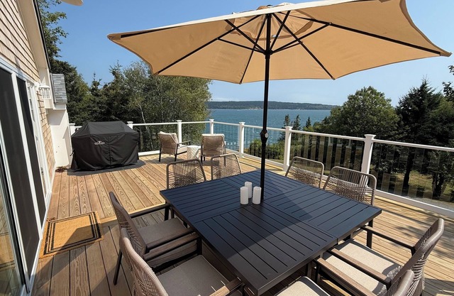 Boathouse at Waters Edge Coastal Oceanfront Luxury near Acadia. Sleeps 8!