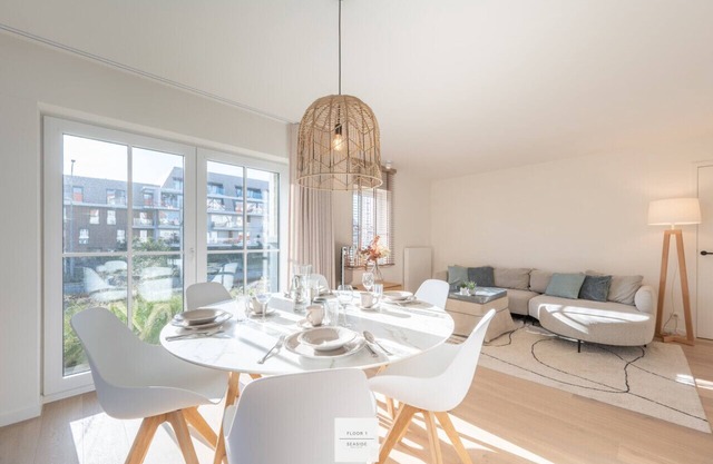 Boathouse Floor, Hamptons style at the harbor