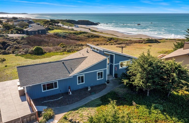BodegaBayBeachHome~FamilyGetaway by the Coast BeautifulViews!PoolTable&Lounge