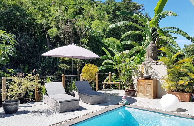 Bohemian villa with pool (heated in winter) not overlooked