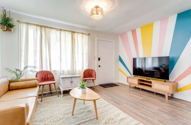 Boho Boro 2BR · Minutes from MTSU · Clean & Simple