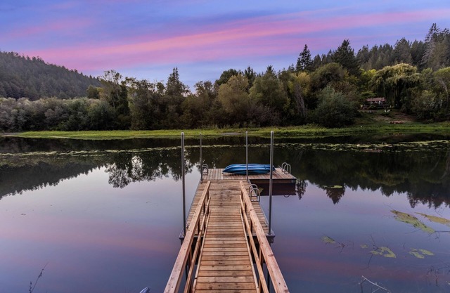 Boho Manor Resort - Room F
