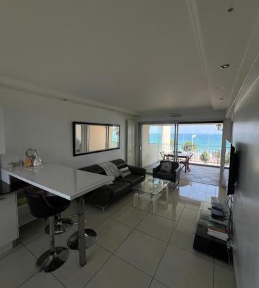 Bord de Mer Cannes Midi