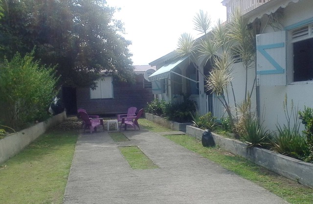 Bottom of Villa up to 5 people near the beach