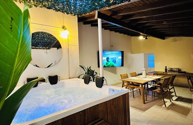 Boutique House La 70 - 6BR and Jacuzzi