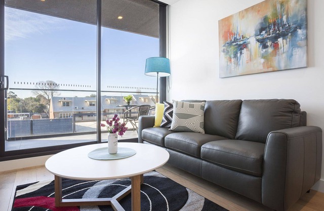 BOUTIQUE STAYS - Hampton Hub