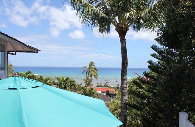 Boutique-style 1 BR 1 BA with ocean views