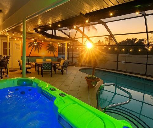 Bradenton Vacation Home with Heated Pool, Hot Tub & Game Room Near Anna Maria Island