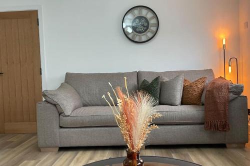 Braeview - by Caithness Luxury Apartments NC500 - 3 Bedroom Luxury holiday home - Sleeps Work teams upto 3 & holiday makers upto 5