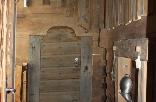 Brand-new chalet with luxury standard and a lot of charm for 8-10 people in the vast Portes du Soleil ski area