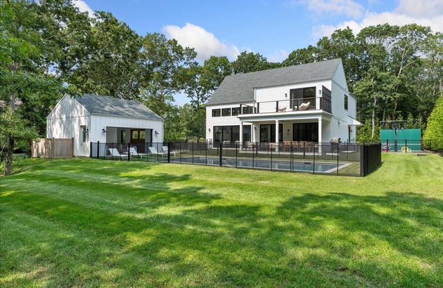 Brand-New Family Retreat with Tennis & Walk to Harbor Beaches