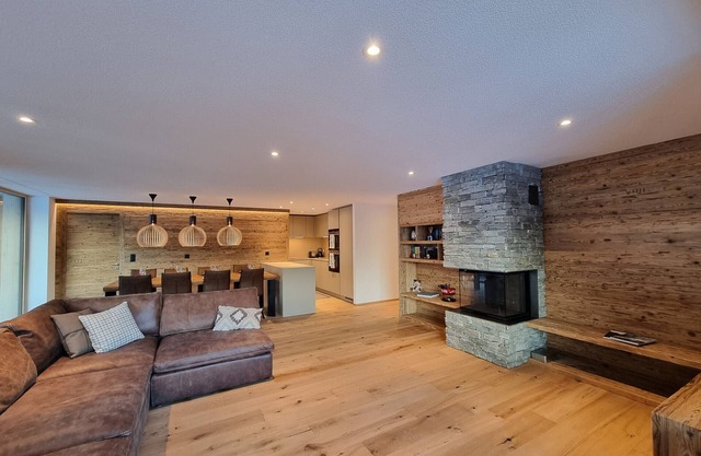 Brand new flat with 3 bedrooms in the Riverside house