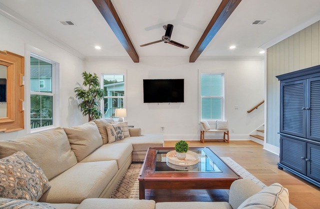 Brand New Home in Old Town Bluffton. Walk to Promenade and May River