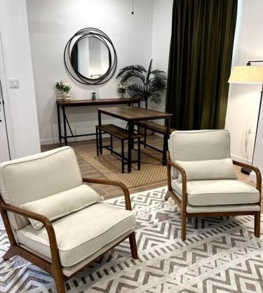 Brand New, Upscale 1BR 1BA Studio