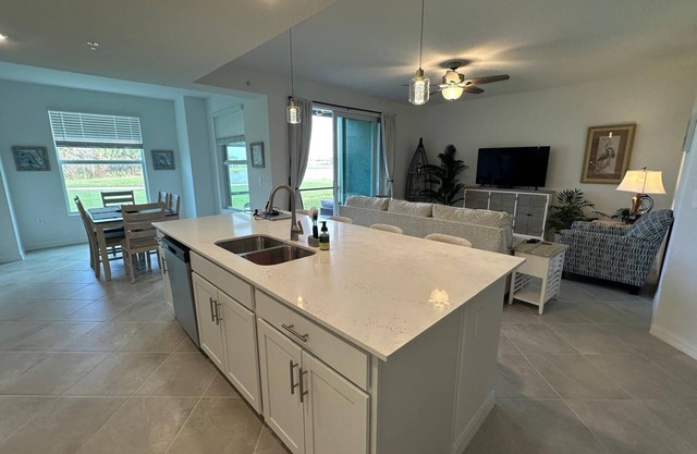 Brand new Wellen Park Luxury 2 bedroom Condo