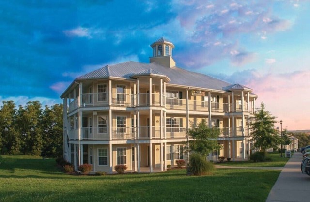 Branson Fabulous 2BD/2BA – Pool and Full Kitchen