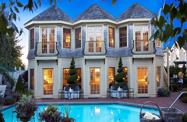 Brass Key Guesthouse Adults Only