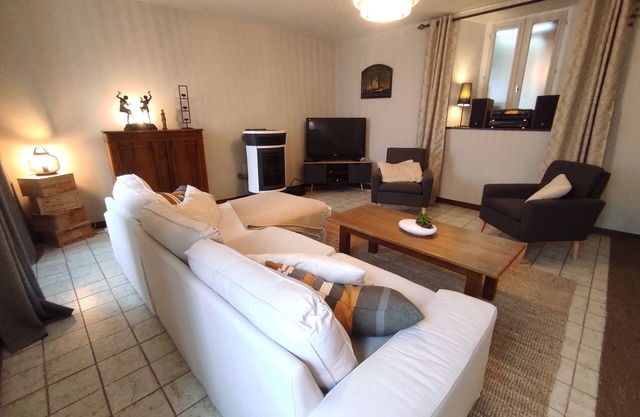 Breton house 10 minutes from the beach!