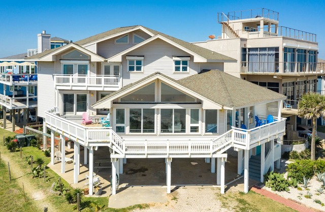 Bright & Airy Beachfront Home w/Gulf Views, Chef's Kitchen - Steps from Sand!