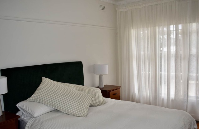 Bright and spacious family home in Bentleigh East