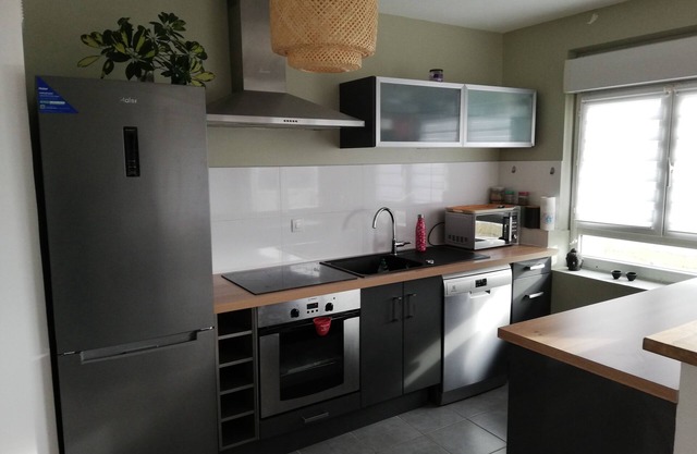 Bright apartment 10 min from the beach