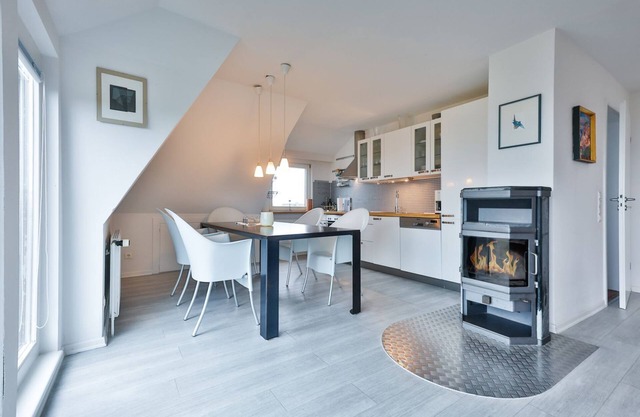 Bright apartment on two levels with breathtaking views of the North Sea. -