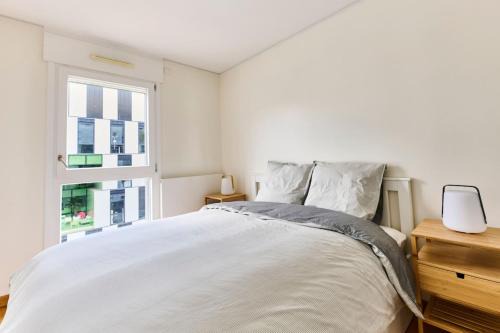 Bright apartment paris 19-metro 7