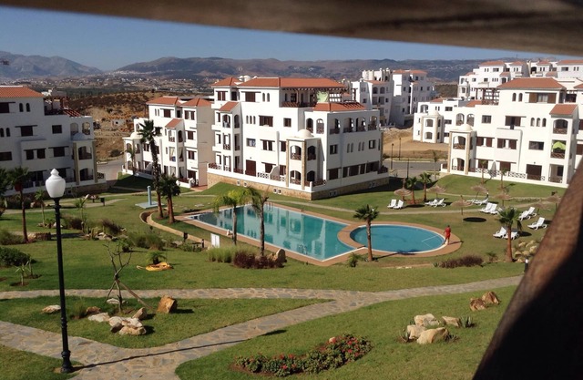 Bright charming apartment -Lilac's Garden, sea, mountain and pool views