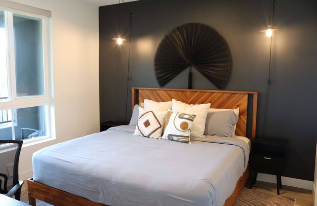 Bright&Cozy Getaway W/Pool Parking near Disneyland