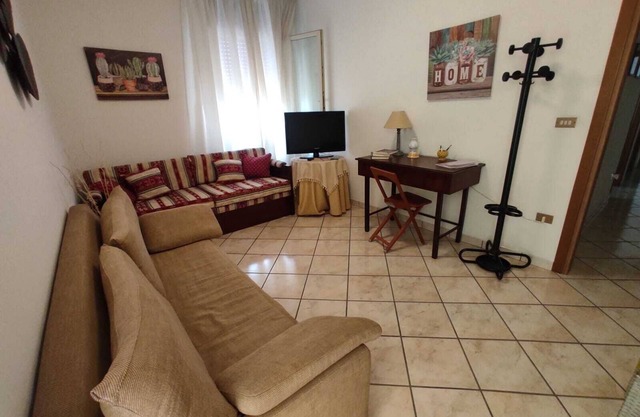 Bright little house just minutes from the sea and nestled in the Salento countryside