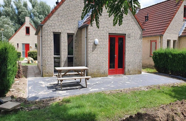 Bright & Modern Bungalow in Ejwik