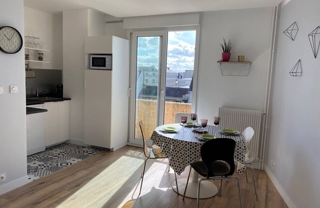 Bright T2 apartment in the center of Tours