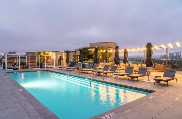 Bright West LA 1BR w/ Pool & Gym, nr Shops & Restaurants, by Blueground