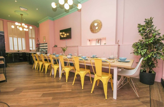 Brighton Lanes Townhouse by Brighton Holiday Lets