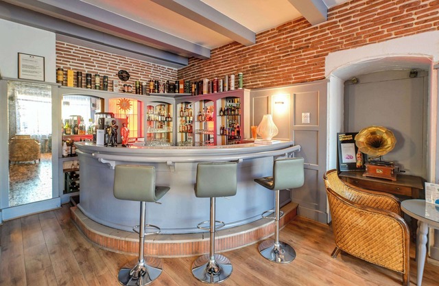 Brit Hotel Roanne - Le Grand Hotel