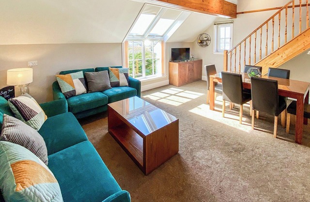 Broad Apartment 7 - UK48073