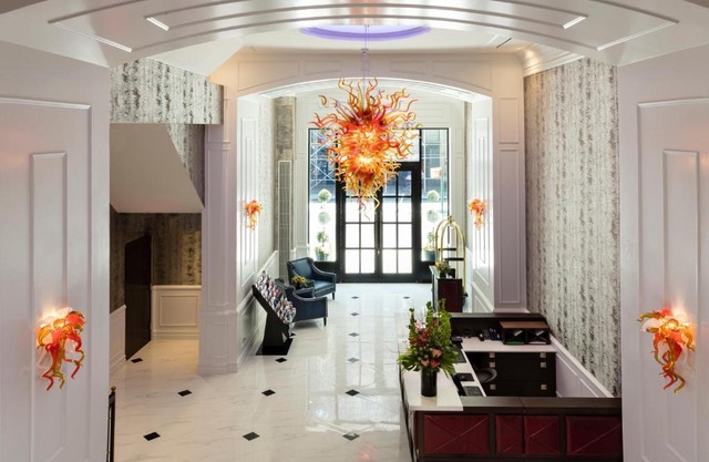 Broadway Plaza Hotel