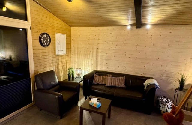 Brunni-Alpthal holiday flat directly on the Mythen mountains